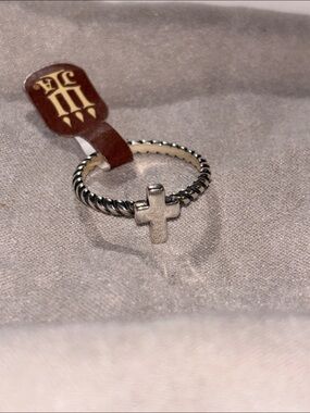Retired Twisted Wire Cross Ring  
New never worn